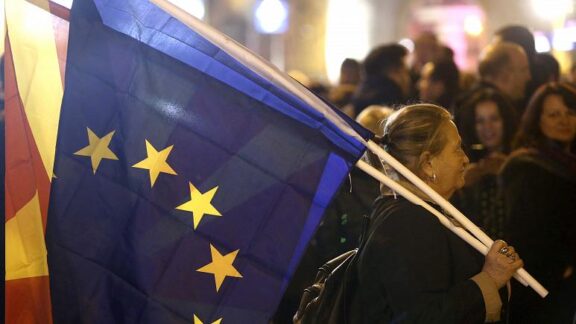 EU enlargement: accession talks with Albania and North Macedonia